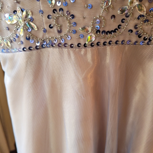 Crystal beaded evening gown - Picture 5 of 6